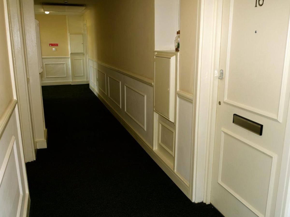 Ultra Deluxe Versace Apartment Near Sheffield Full Sky Tv Rotherham Exteriör bild