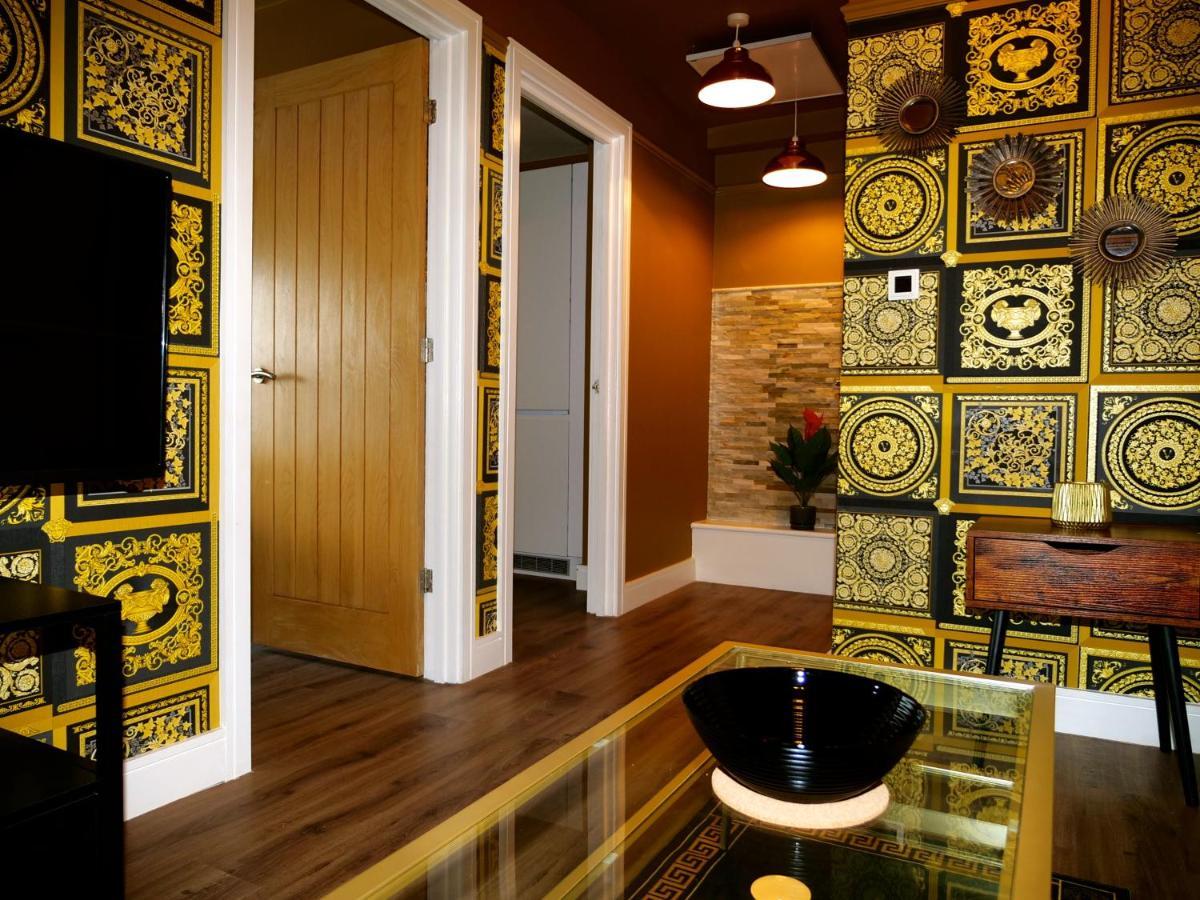 Ultra Deluxe Versace Apartment Near Sheffield Full Sky Tv Rotherham Exteriör bild